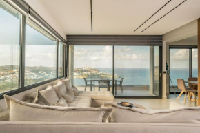 Endless View Luxury Apartment by the sea